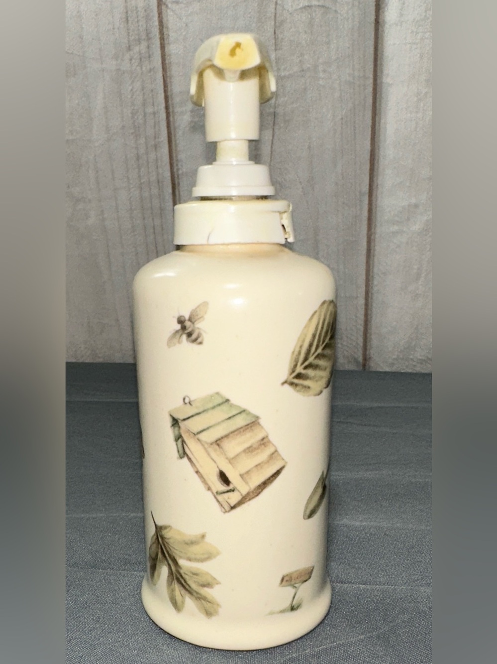 Pfaltzgraff Naturewood pump soap dispenser - Picture 2 of 4